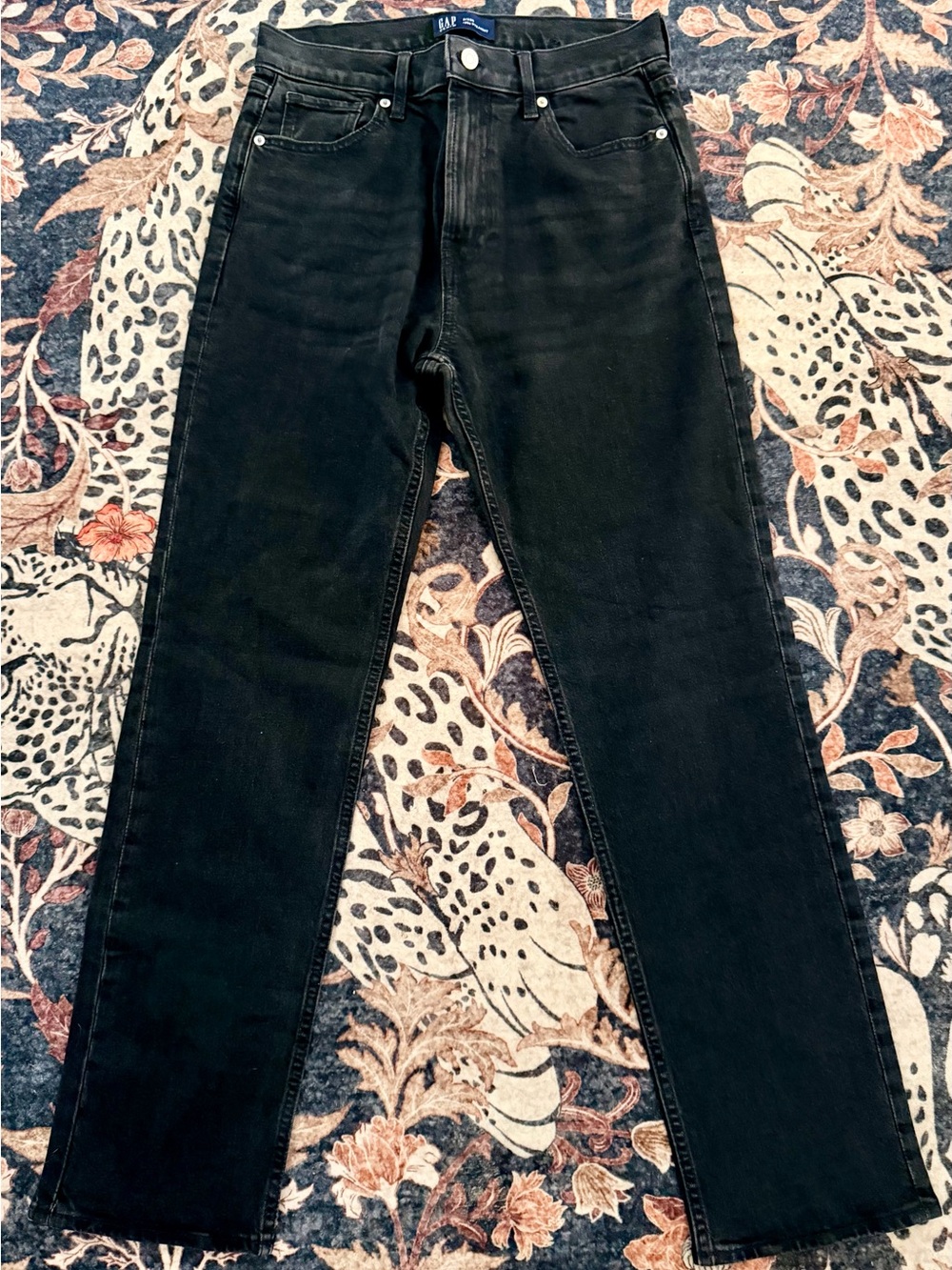 GAP Women’s High-Rise 90’s Inspired Fit Slim Straight Denim Jeans